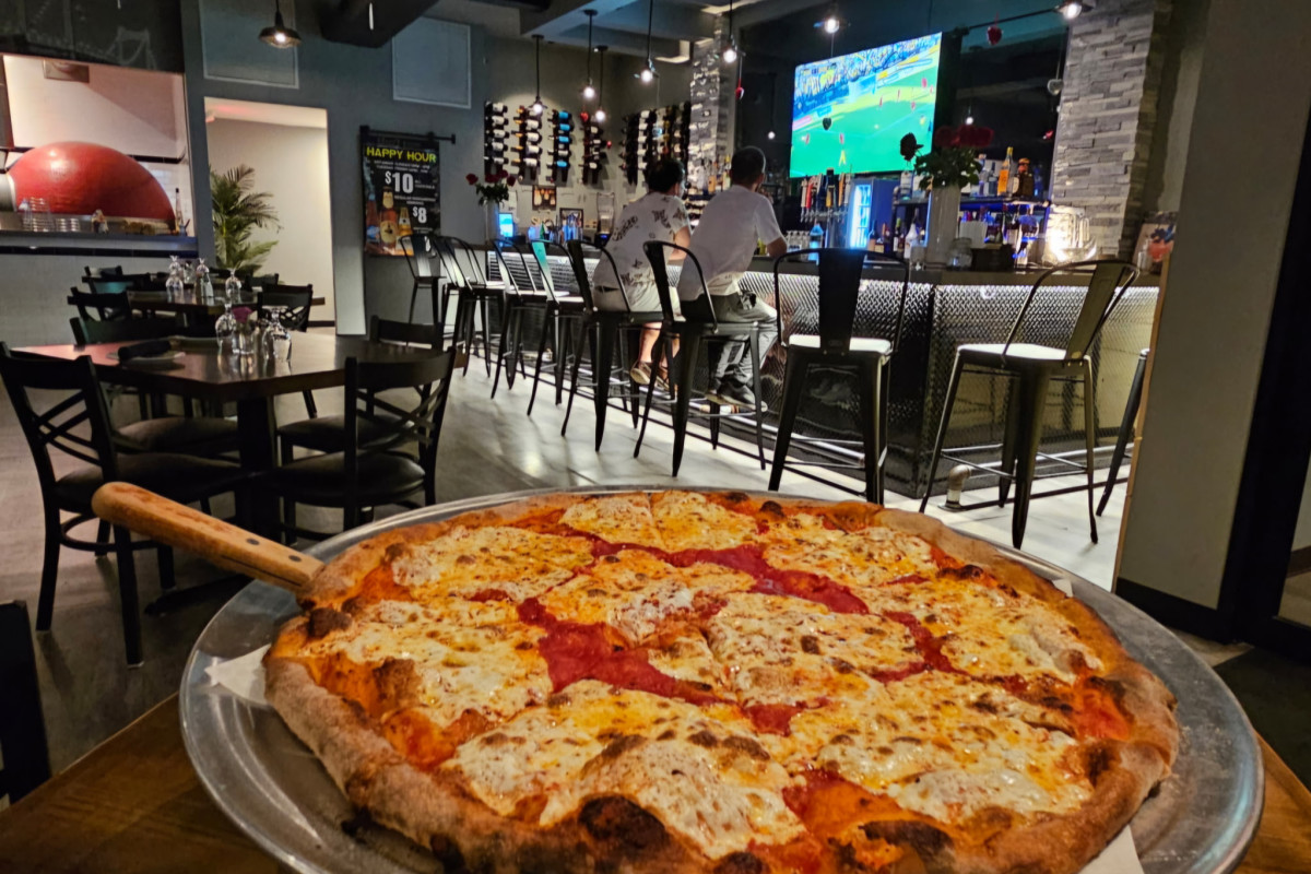 Photo 1 of 4: Michaelangelos Wood Fired Pizza & Pasta