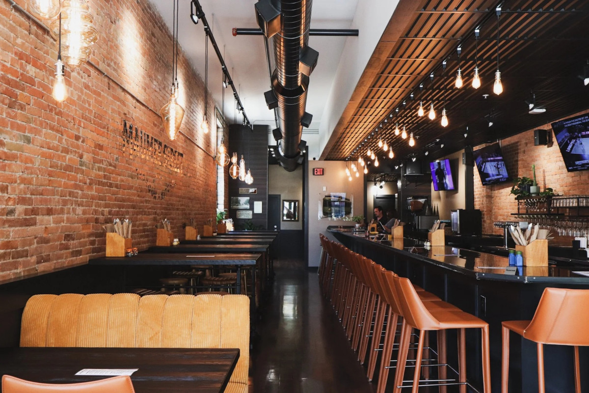 Maumee Street: Taproom + Kitchen