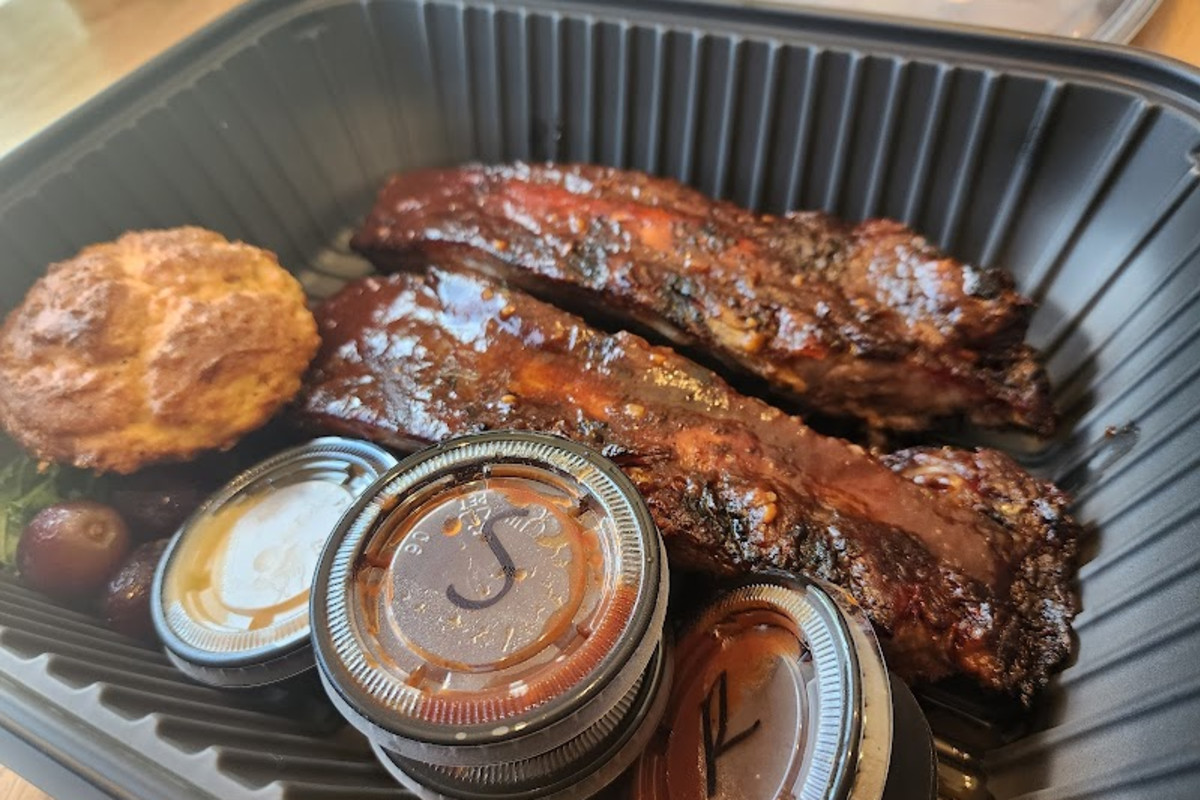 Ludy's BBQ and Catering