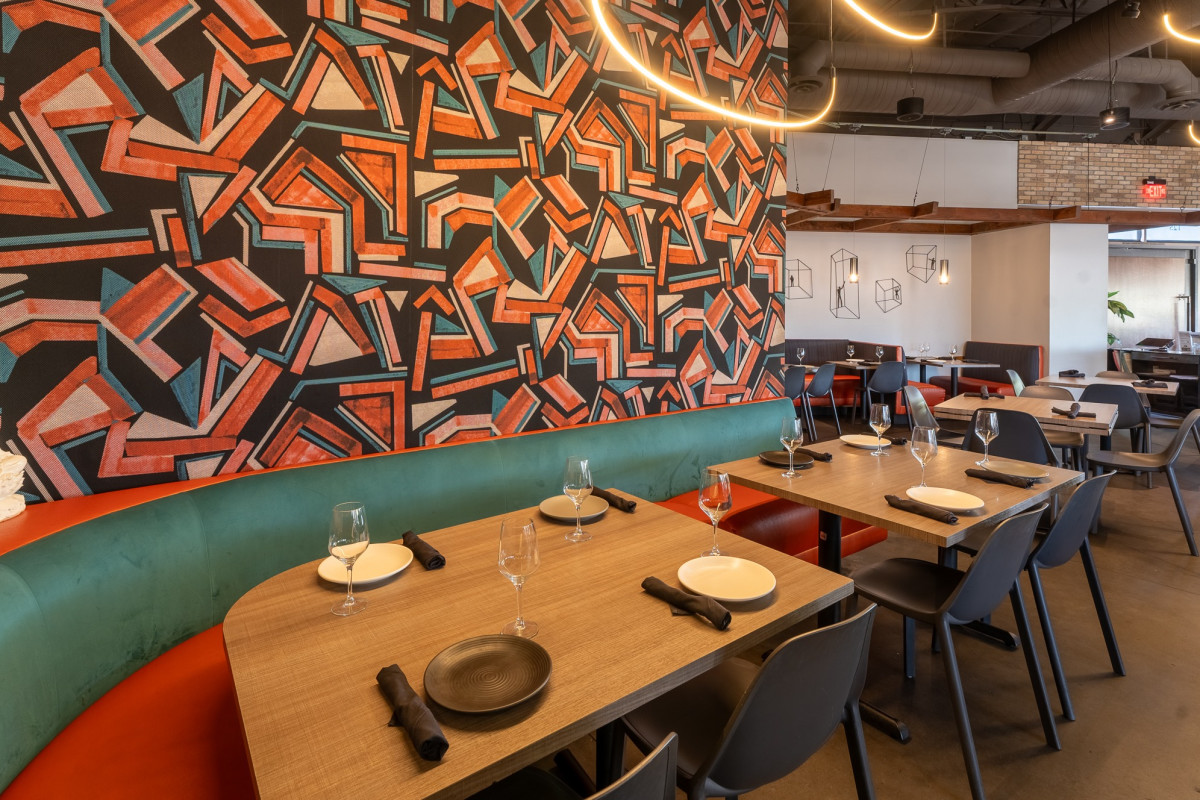 Ling & Louie's Asian Bar and Grill