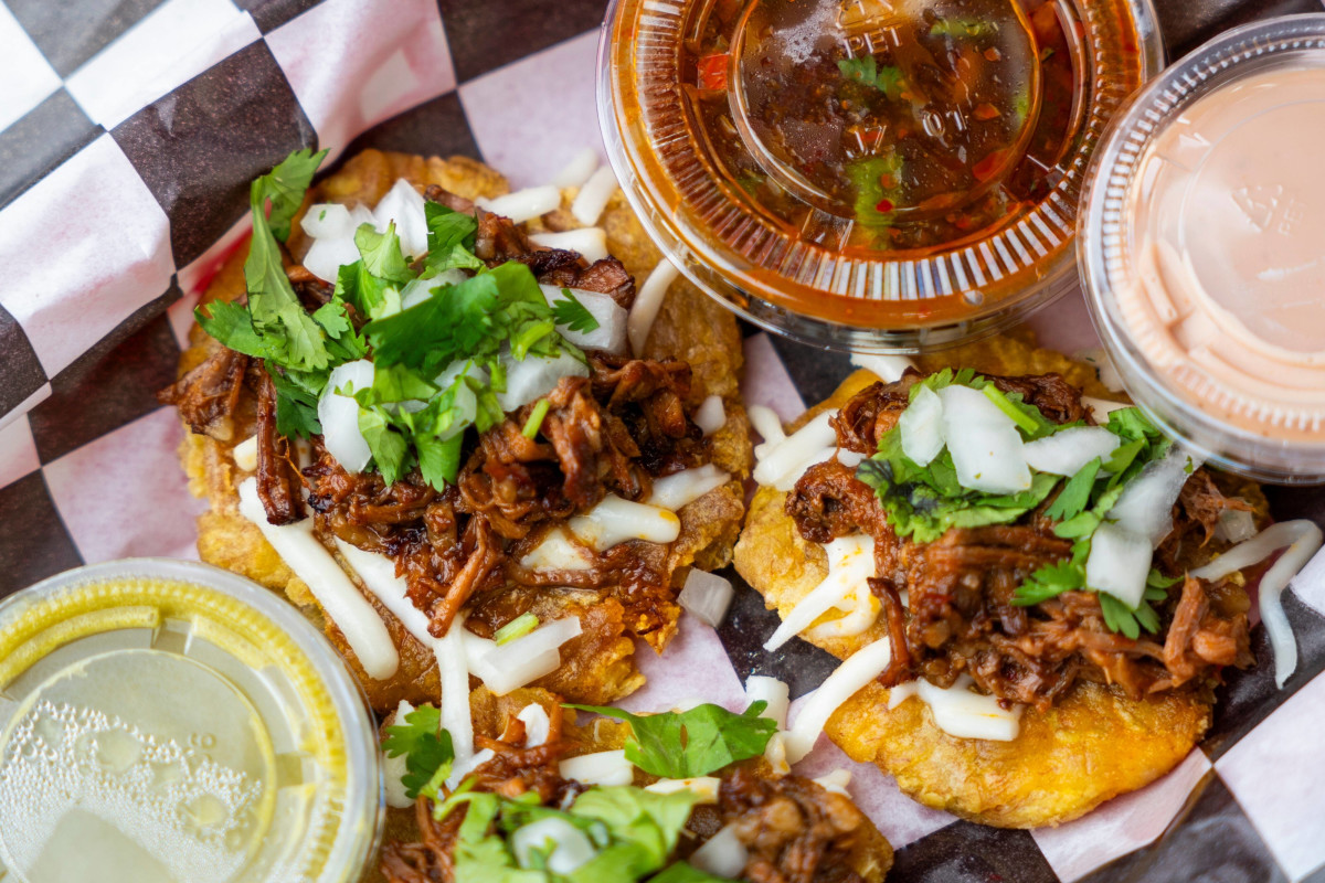 La Esencia Tacos