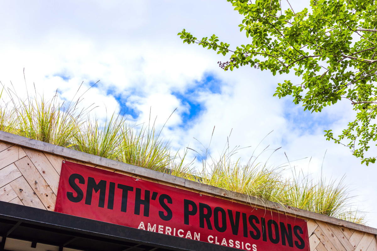 Smith's Provisions