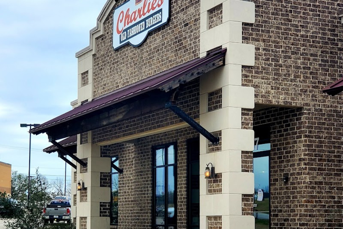 Charlie's Burgers and Street Tacos