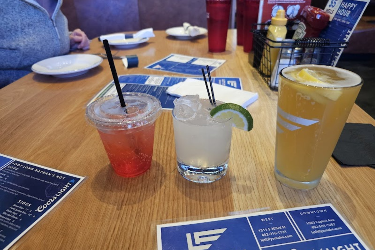 Let it Fly Sports Bar - La Vista