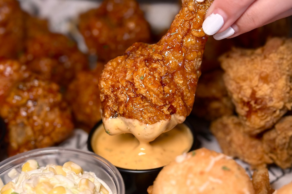 Pelicana Chicken - Koreatown