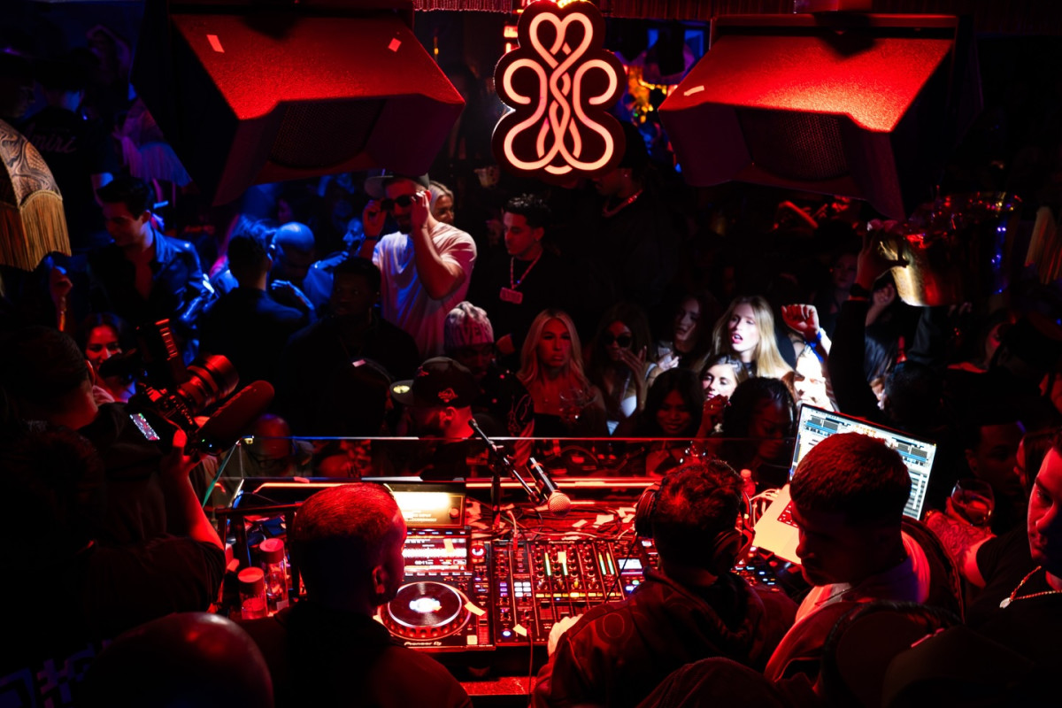 Photo 1 of 4: Petite Disco