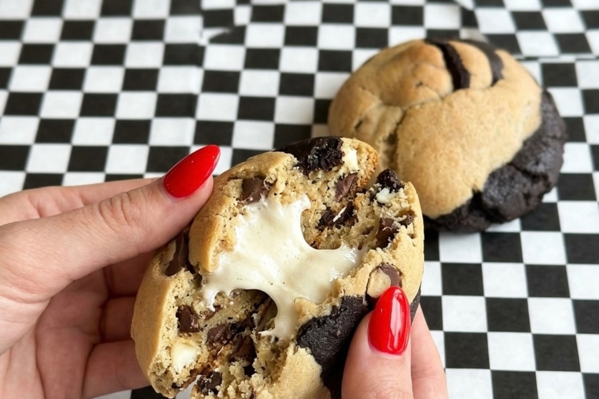 Photo 1 of 4: Cookie Crumz