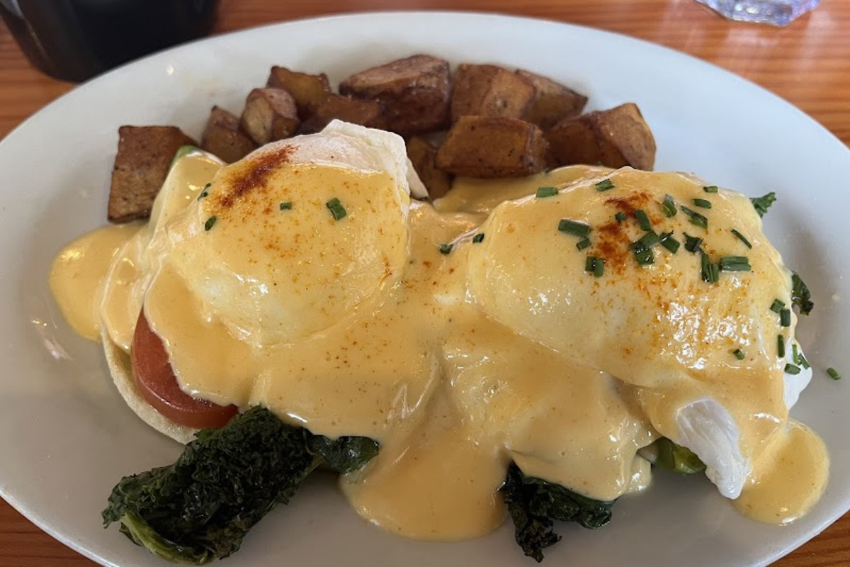 GIGI'S CAFE