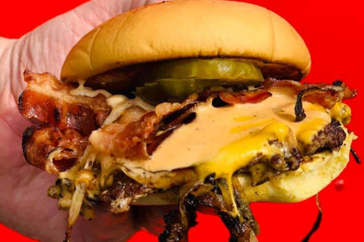 Photo 1 of 4: BurgerRobs