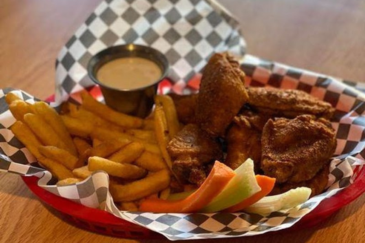Legends Grill Sports & Spirits
