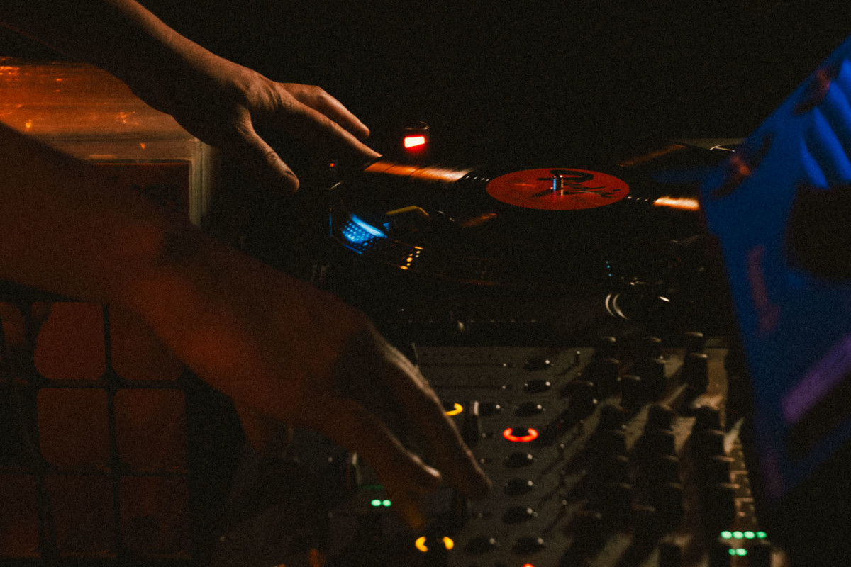 Photo 1 of 4: noma hi-fi