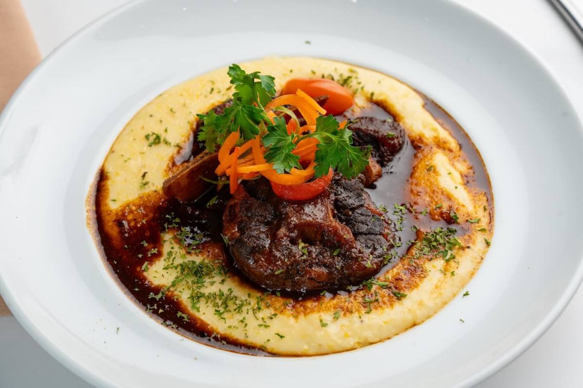 The Icon Restaurant & Lounge