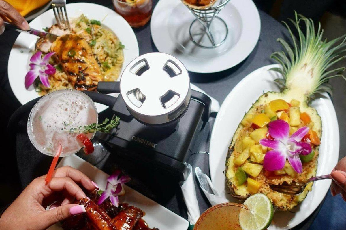PiCH Restaurant and Lounge