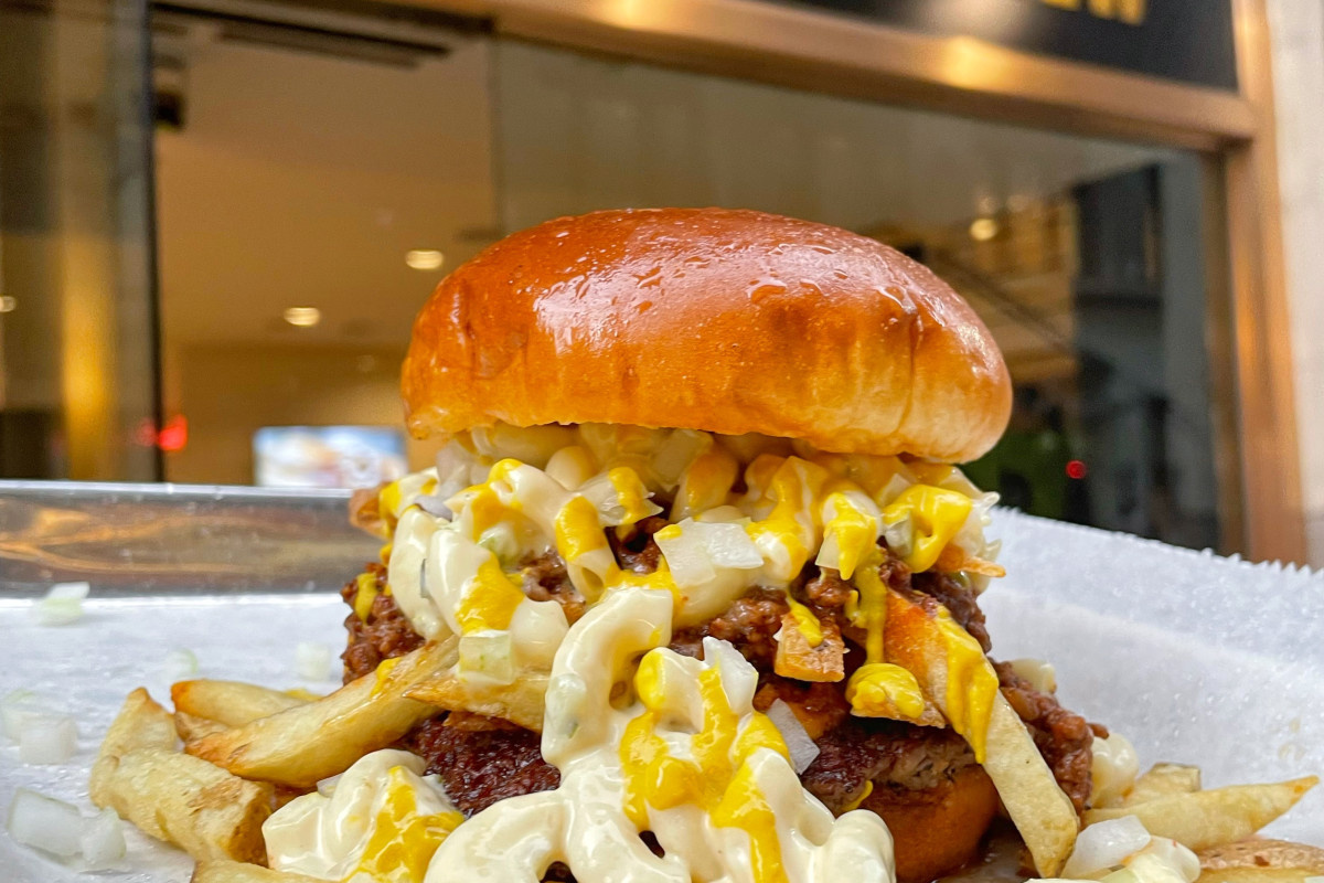 Handcraft Burgers & Brew