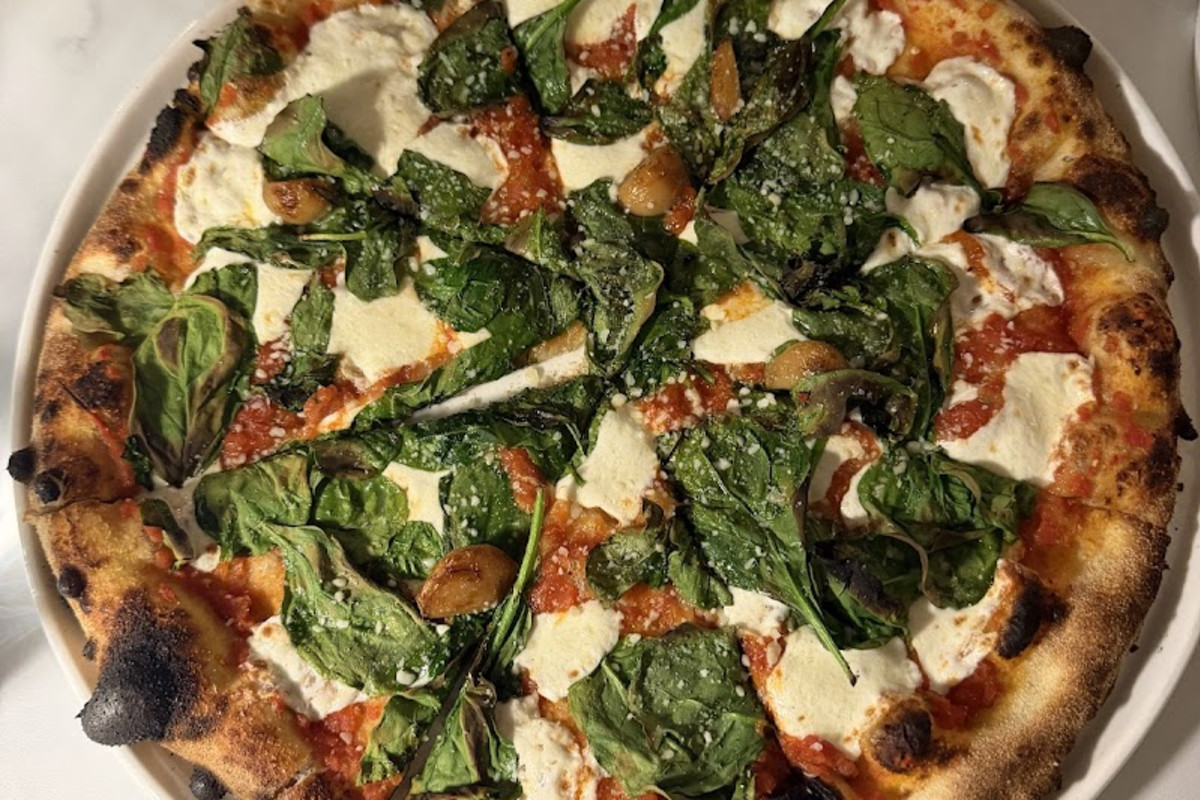 Biarritz Kosher Pizza and Wine Bar