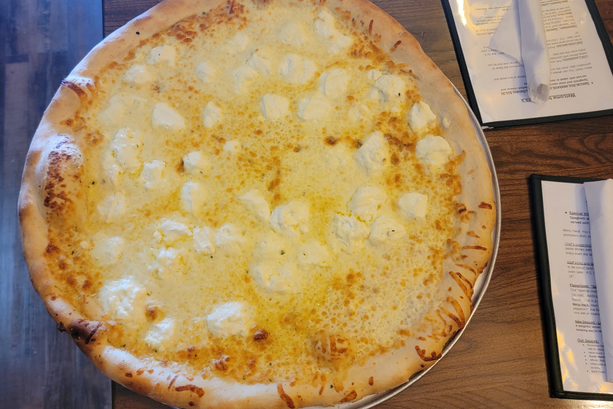 Bizzarro's Pizzeria & Pasta House - Suntree