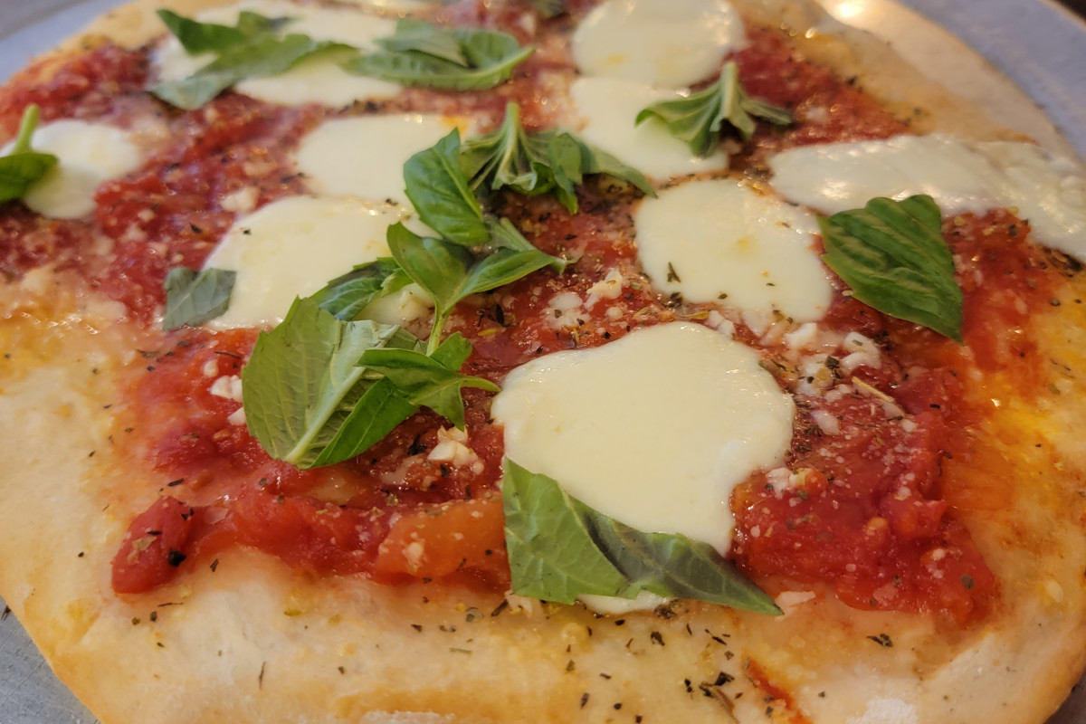 Bizzarro's Pizzeria & Pasta House - Suntree