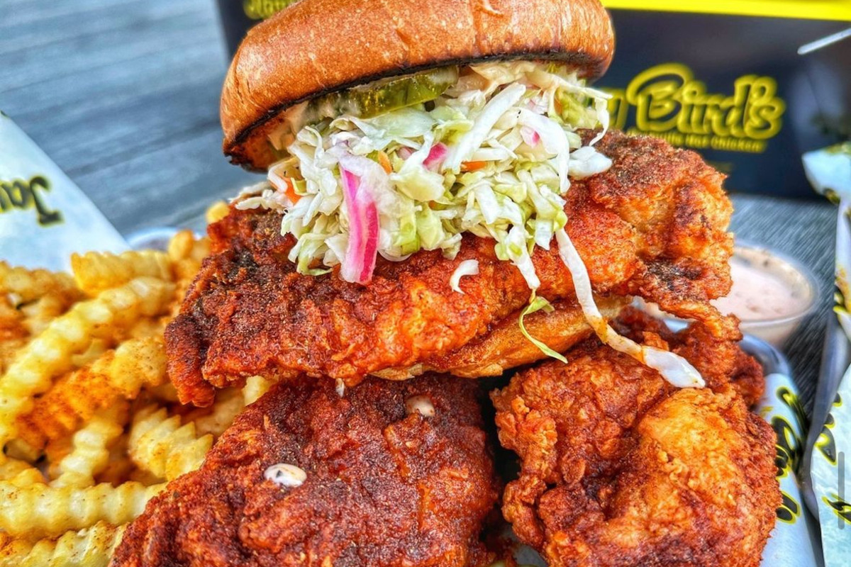 Jaybird’s Nashville Hot Chicken - JayBirds Nashville Hot Chicken - (Venetian)