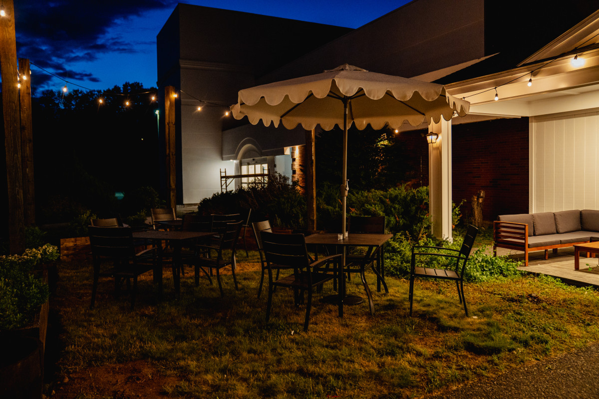 Maine Bar & Grill