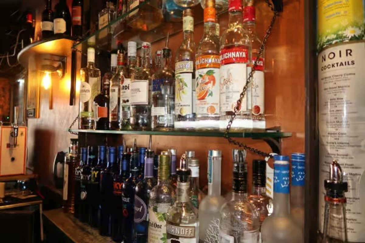 Noir Restaurant & Bar