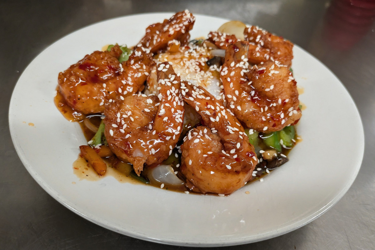 Lighthouse Bar & Grill - S 168th Ave