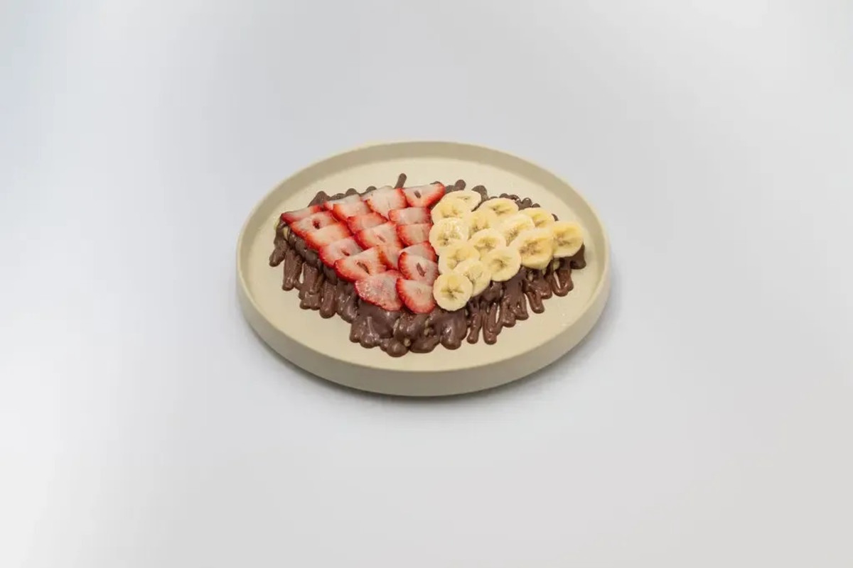The Screaming Parrots Cafe: Desserts + Tea + Bites