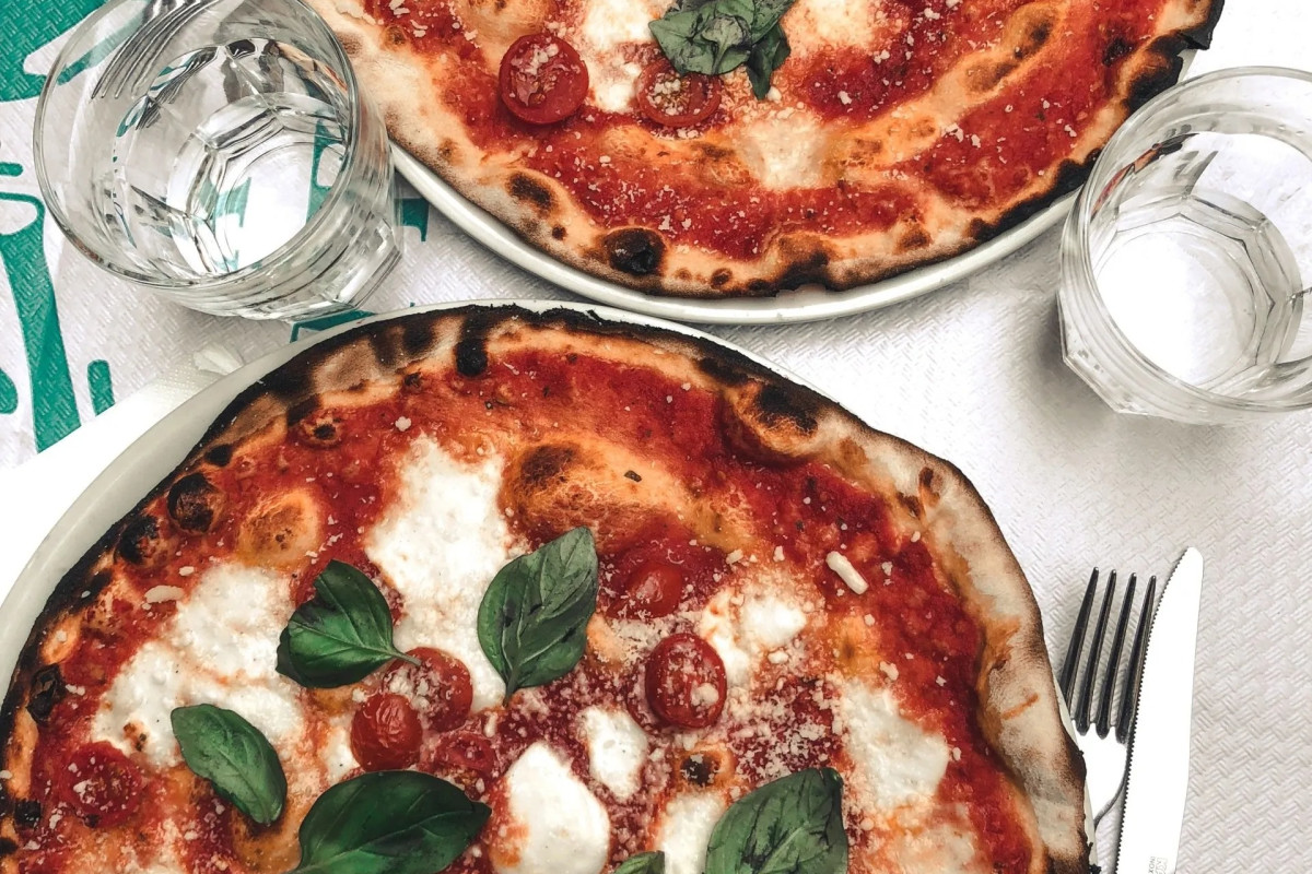 Photo 1 of 4: Bizzarro's Pizzeria & Pasta House - Suntree