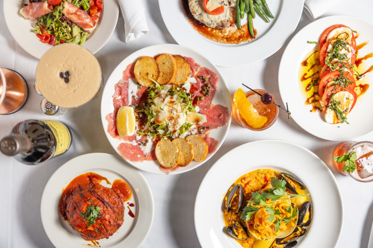 Photo 1 of 4: Ecco Trattoria & Bar
