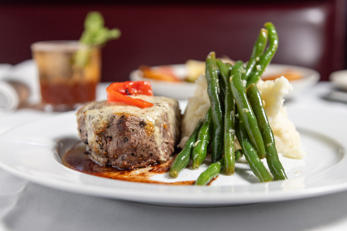 Ecco Trattoria & Bar