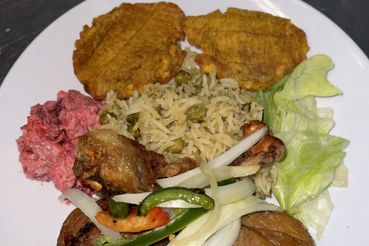 Photo 1 of 4: Buffet Kreyol