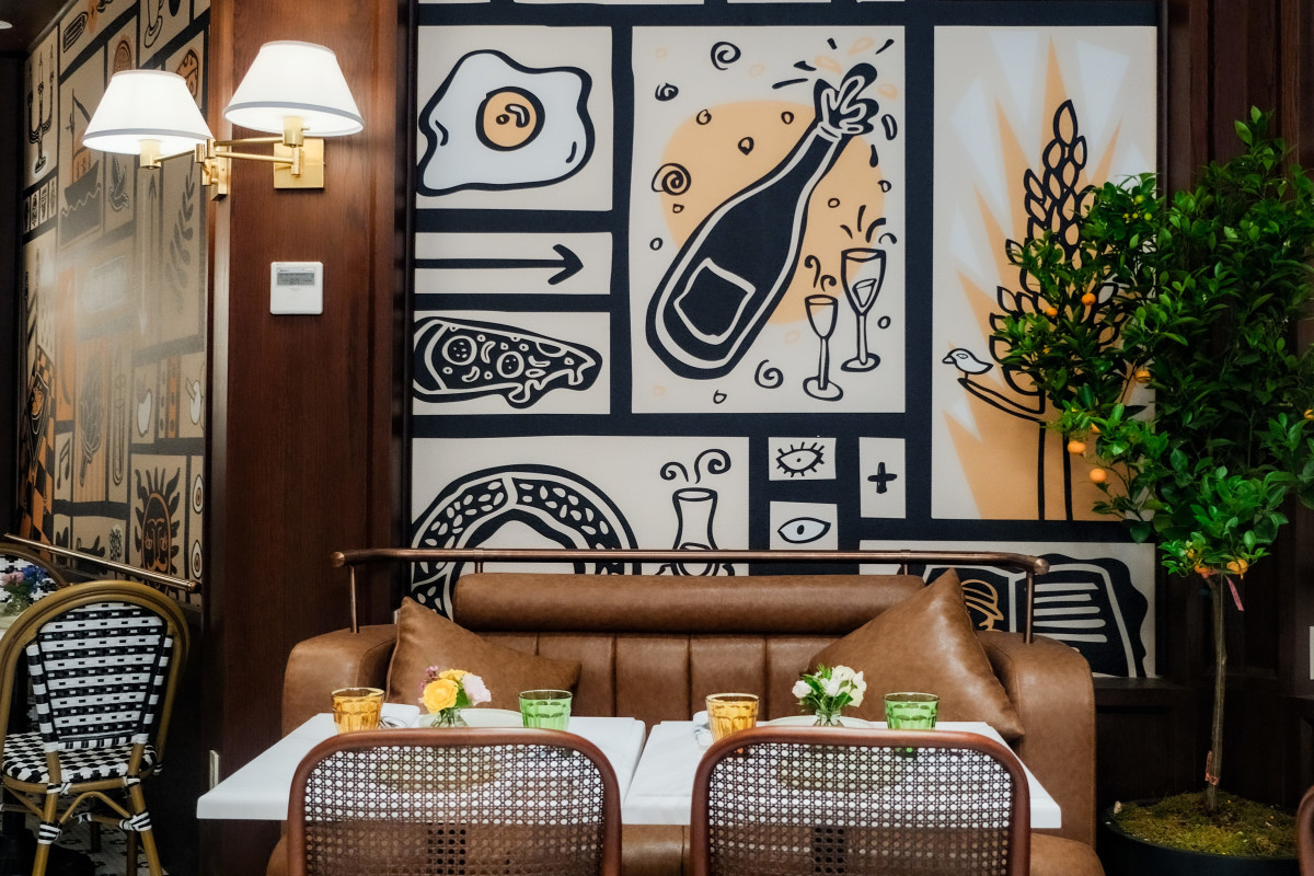 Foursome Bar and Restaurant
