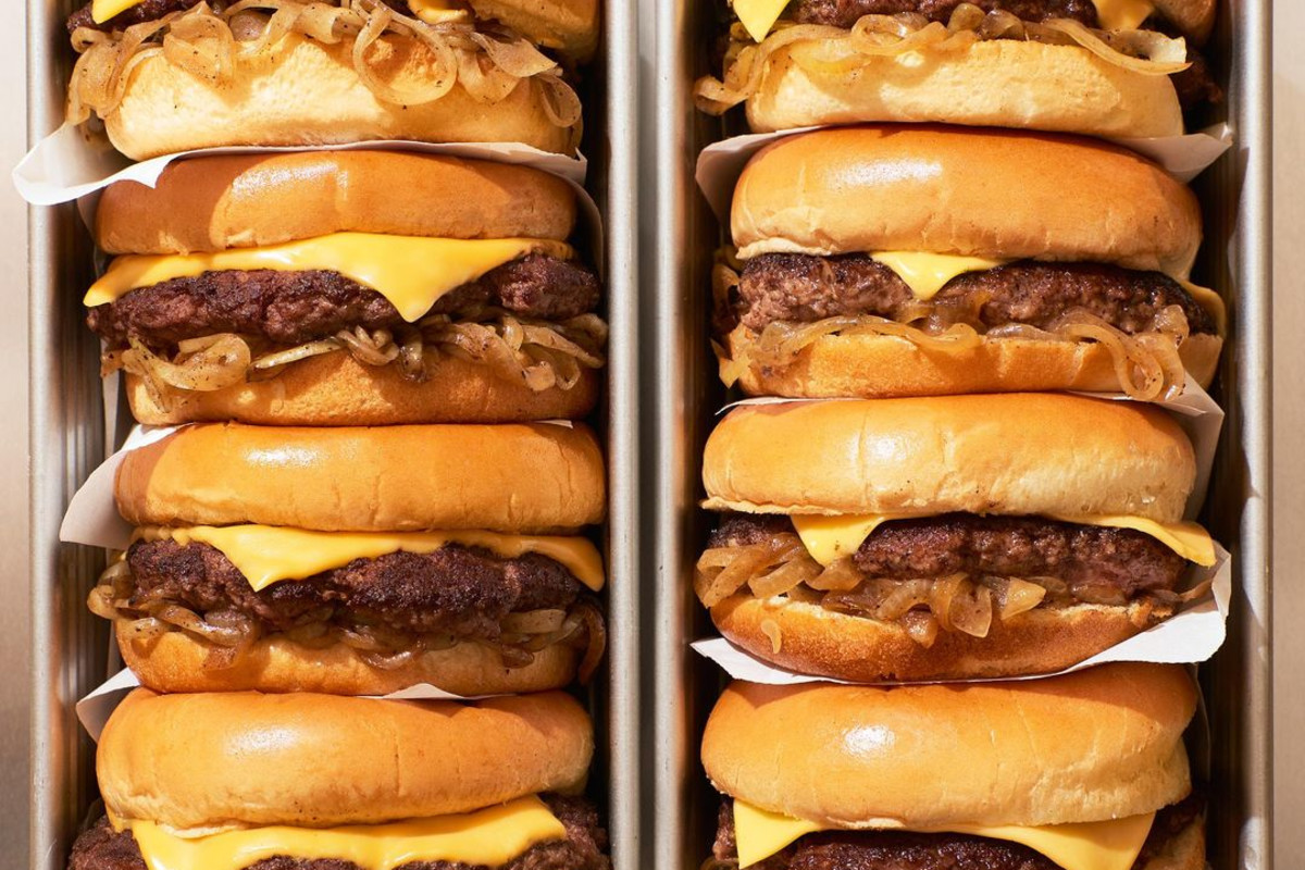 Gary's Local Burgers - Downtown
