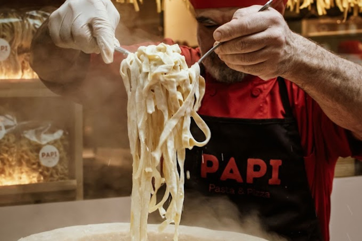 Photo 1 of 4: Papi Pasta & Pizza