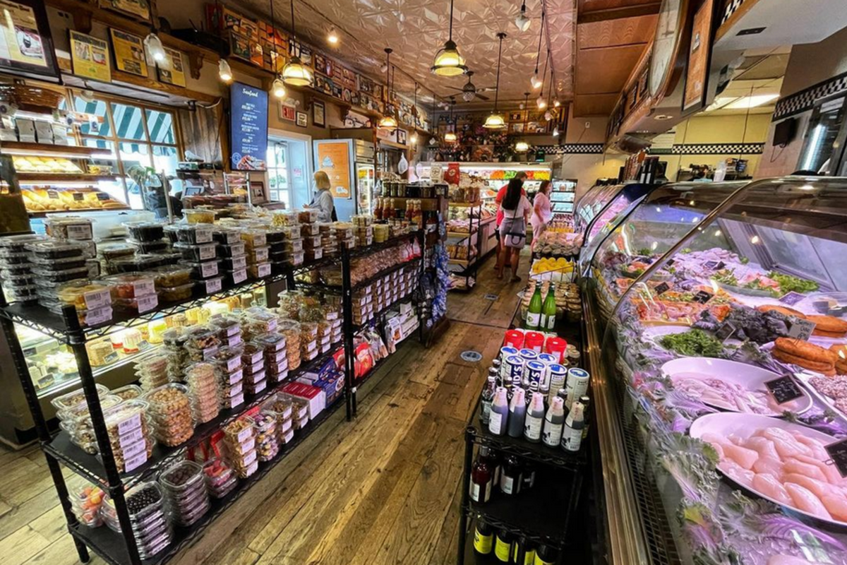 Wagshal's - Deli