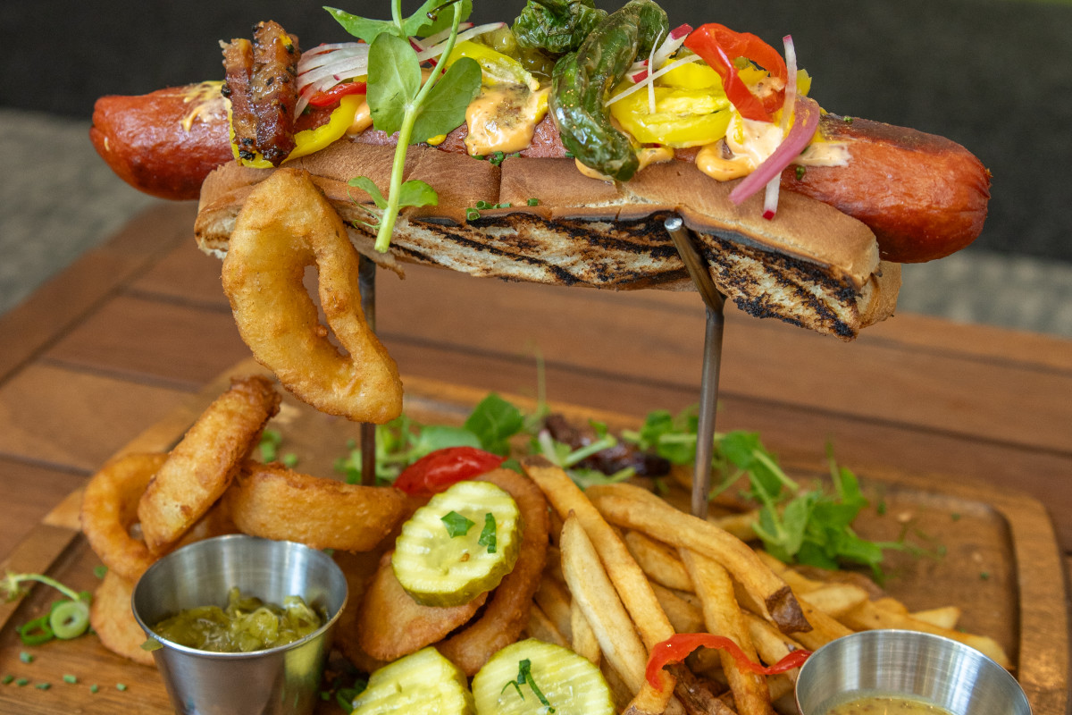The Birdie Dockside Bar & Grill