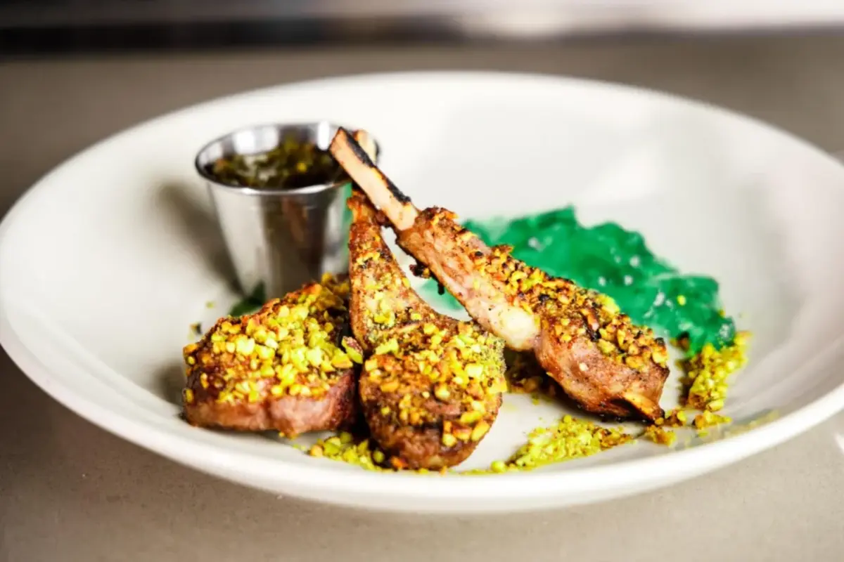Photo 1 of 4: PUB 52 Gastro + Kitchen