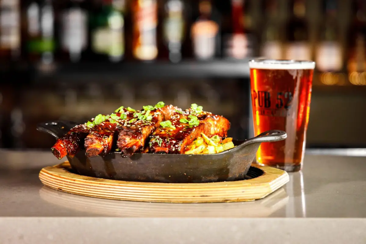 PUB 52 Gastro + Kitchen