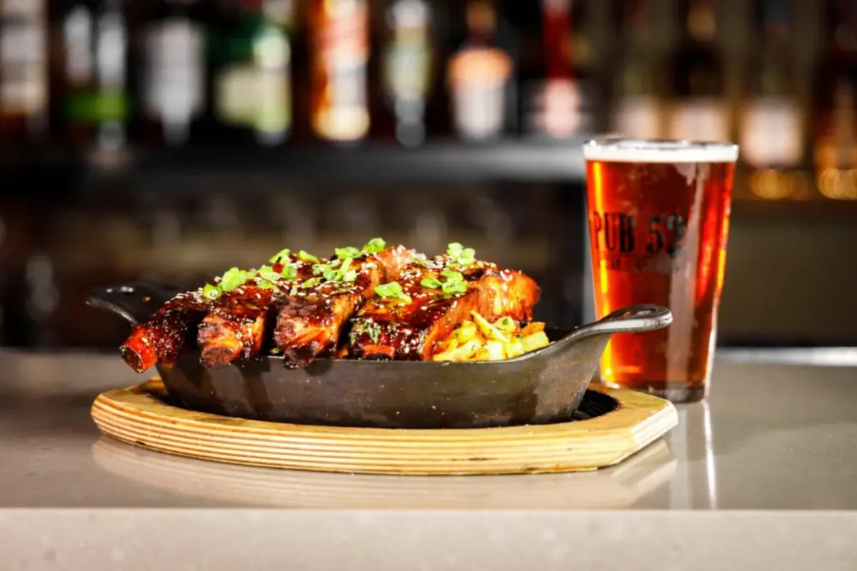 PUB 52 Gastro + Kitchen