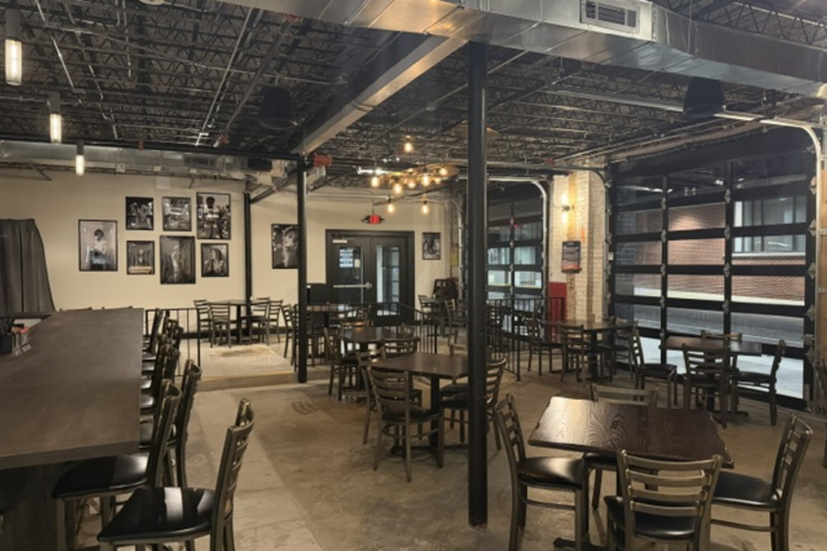 Crescendo Restaurant and Music Hall