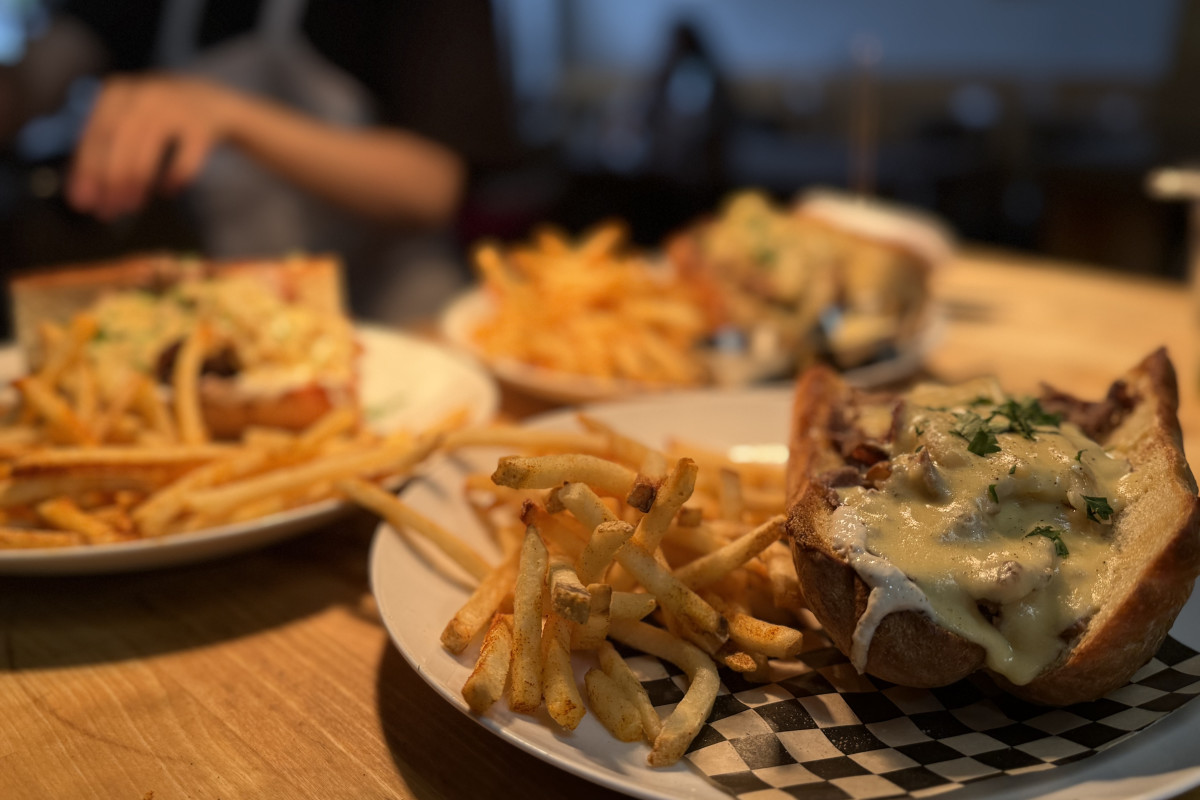 Commerce Cafe