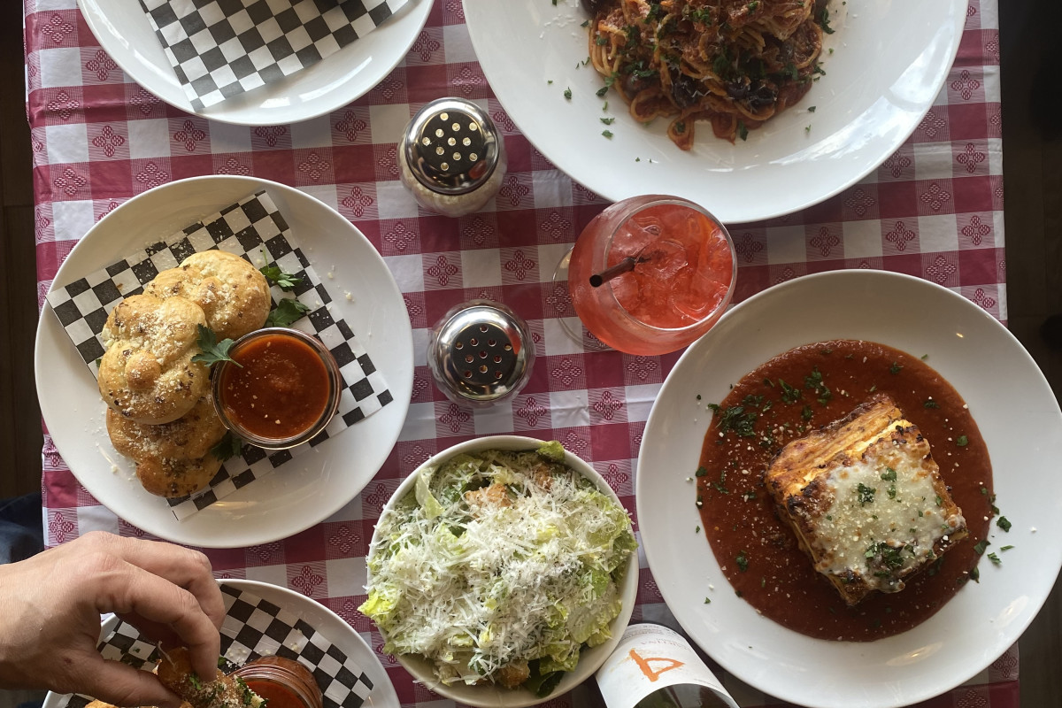 Commerce Cafe