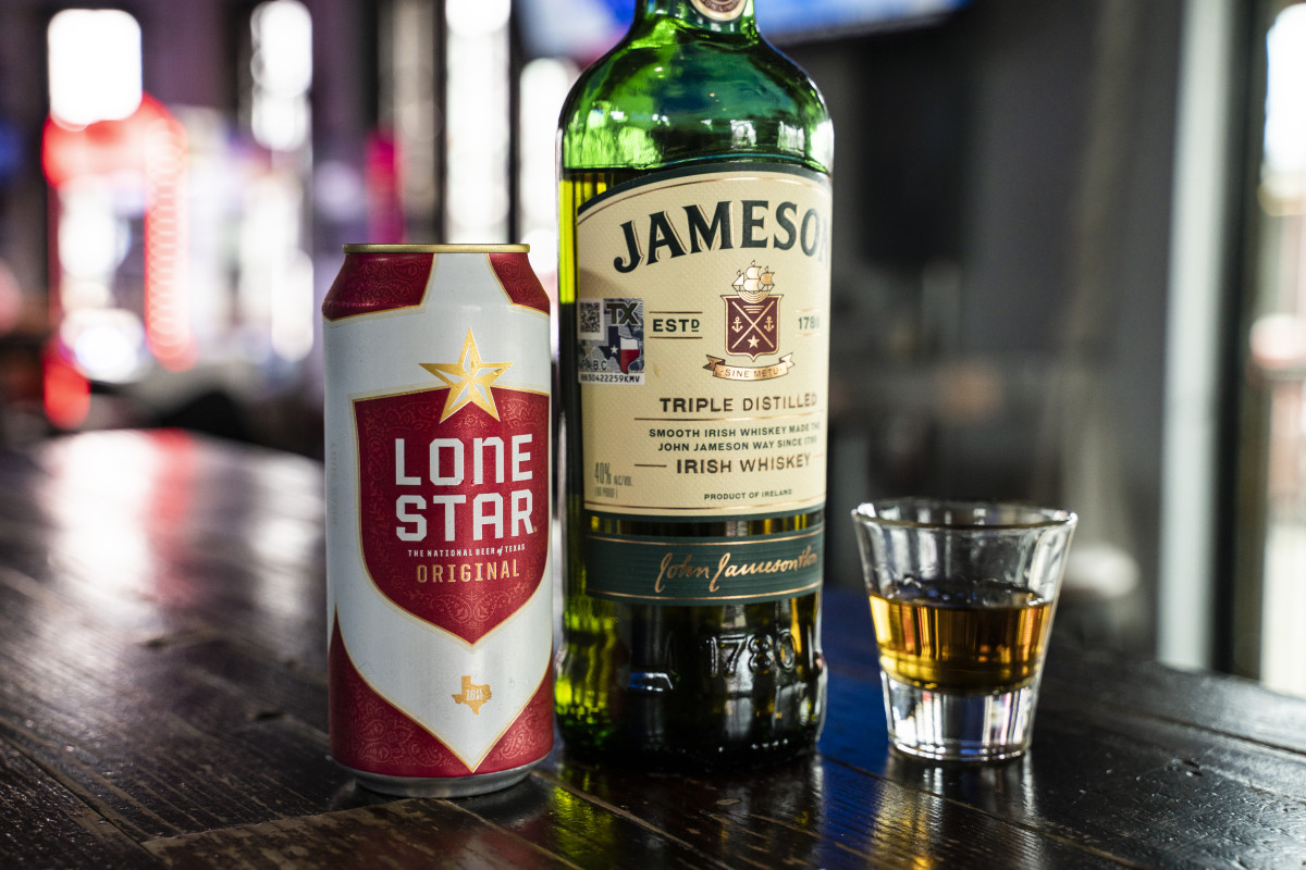 Corner Bar