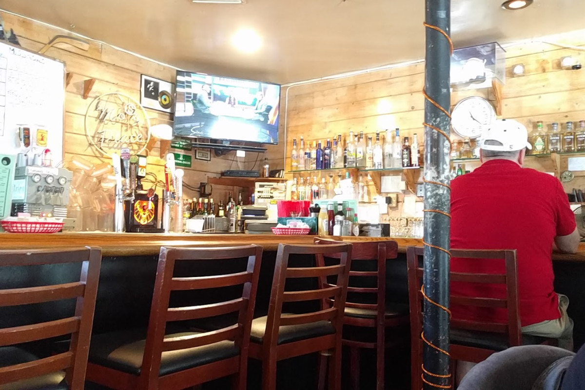 Mo's Place