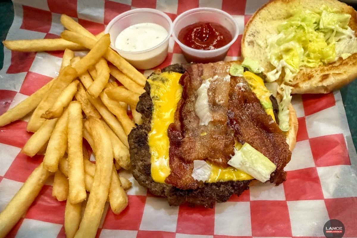 City Hall Cafe & Pie Bar