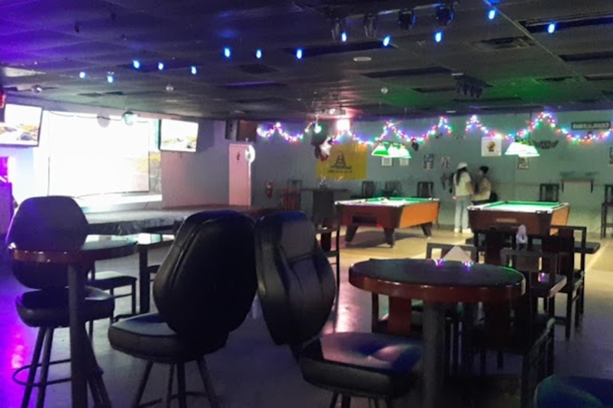 The Junction Sports Bar And Grill