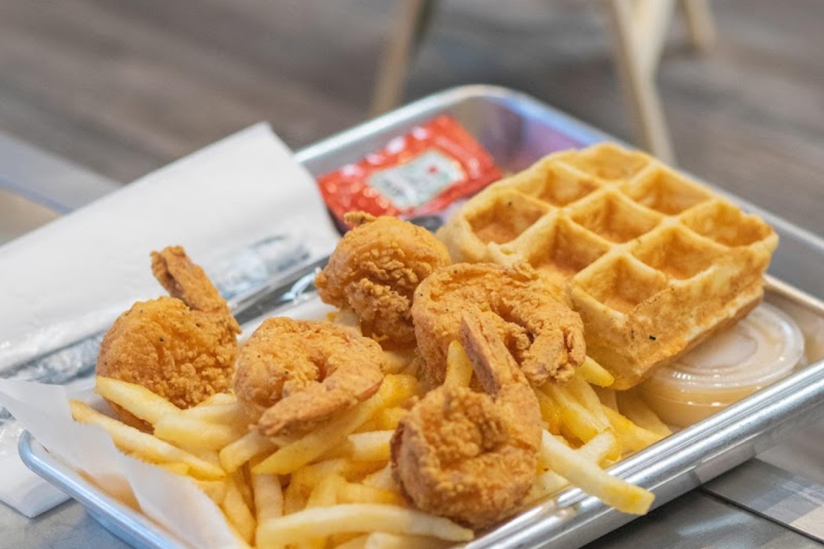 Ali's Chicken & Waffles - University Ave