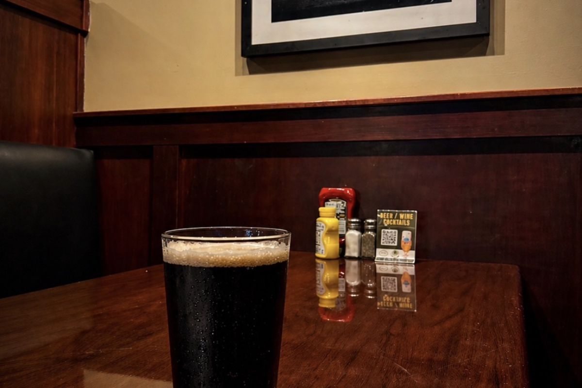 The Hill Bar & Grill
