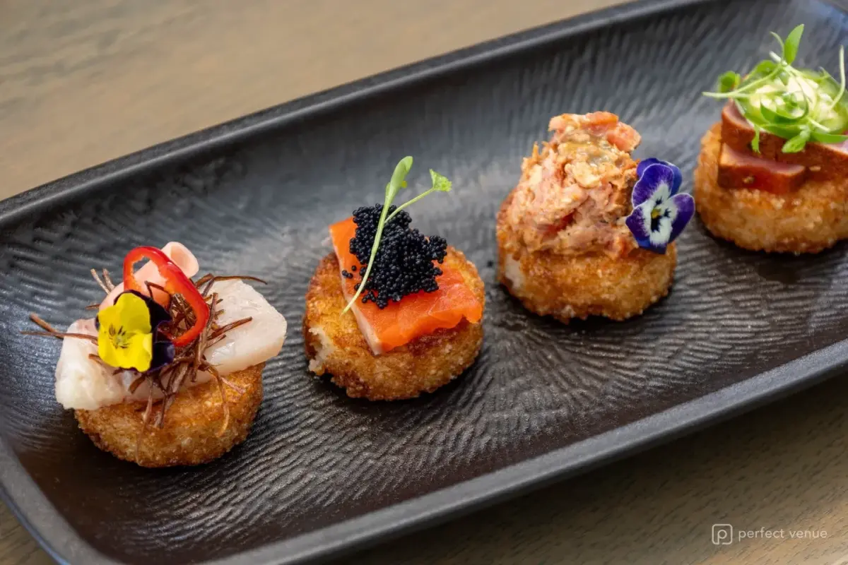 19 Restaurant & Bar at Studio Golf