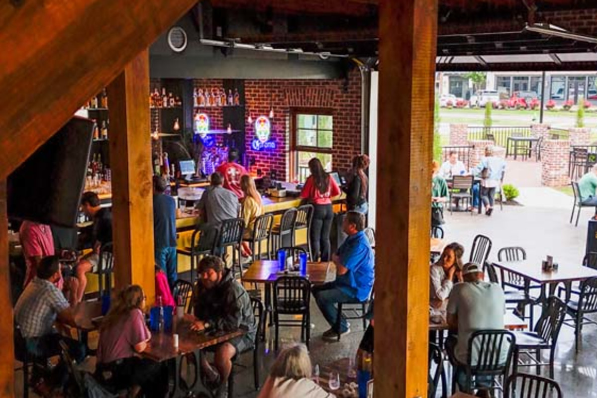 Lucky Dog Music Hall & Bar