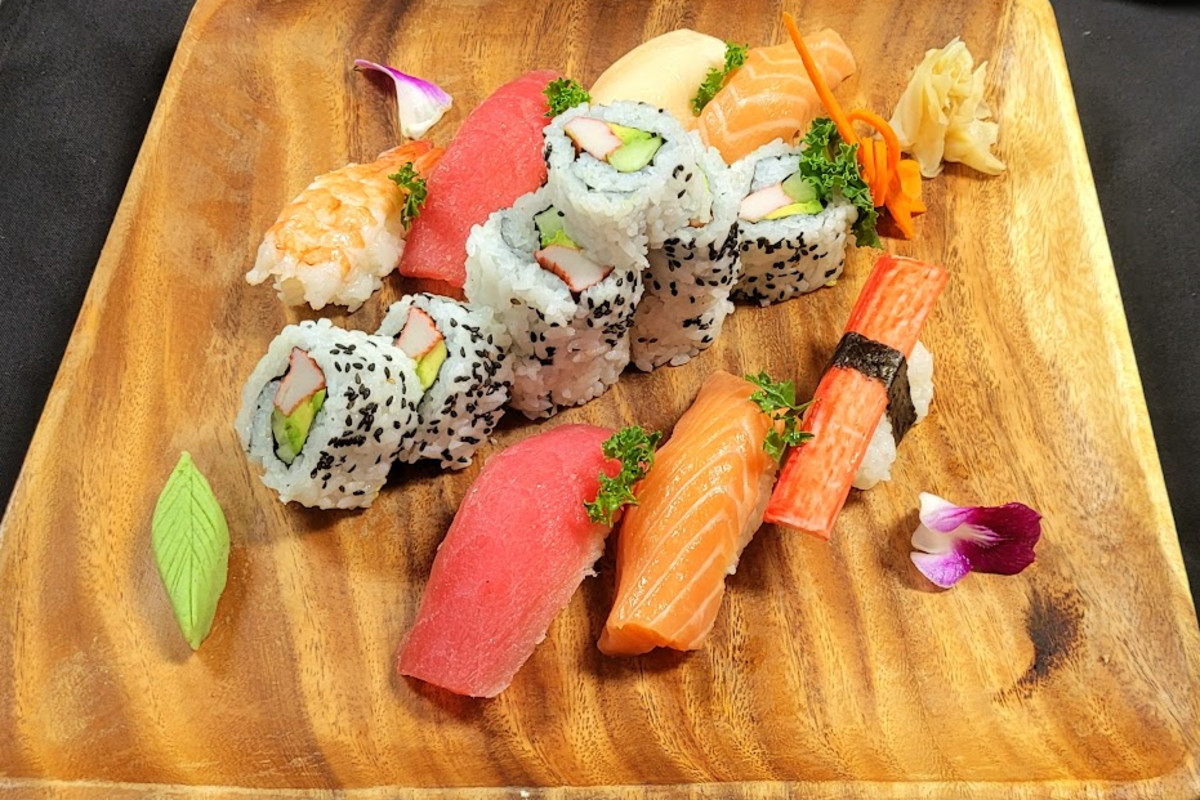 Nana Sushi Thai
